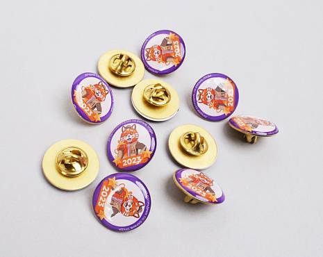 Пример работ «Значки со смолой» №35