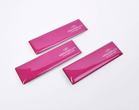 Пример работ «Бейджи со смолой» №11